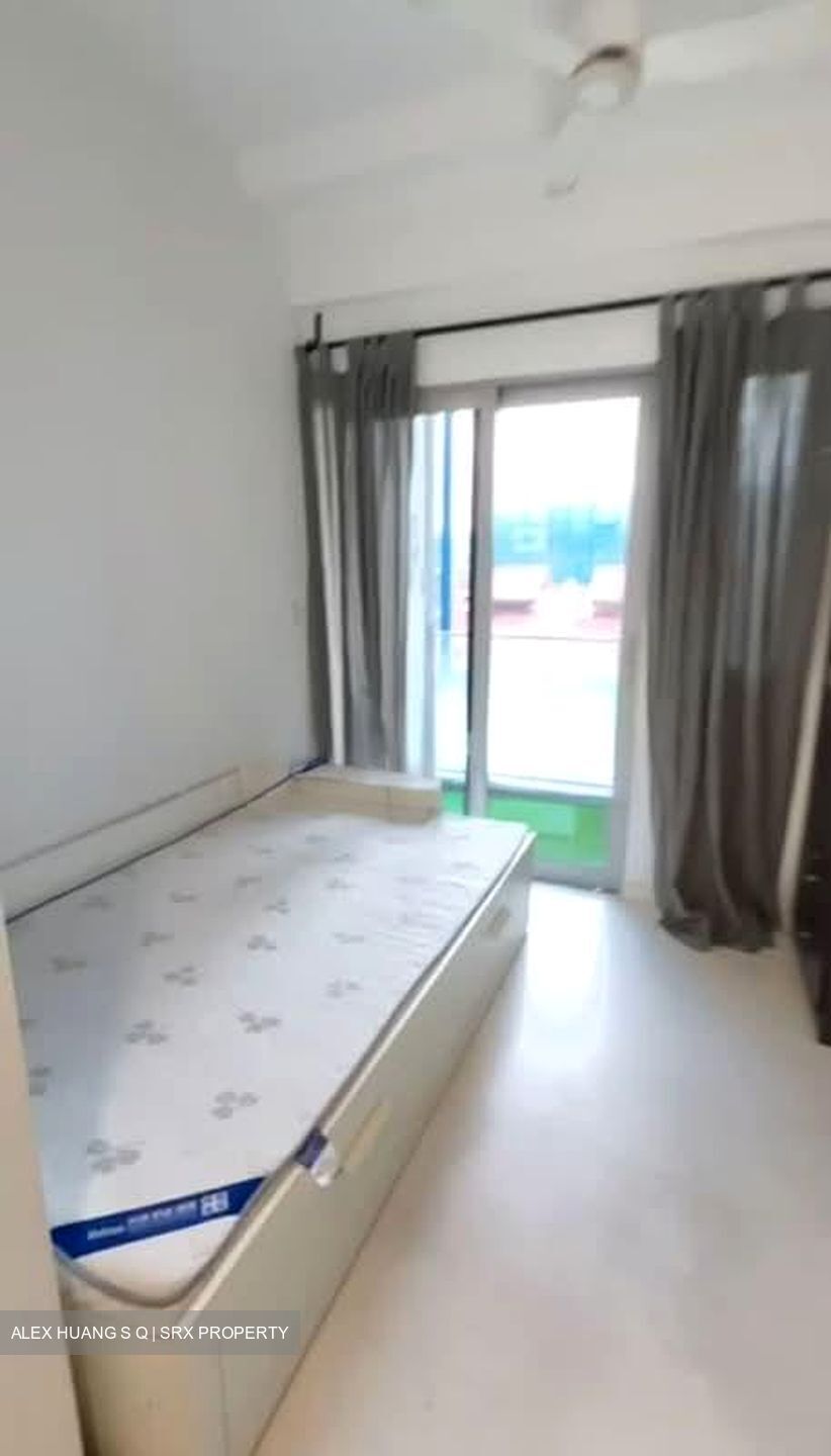 # 1 Loft (D14), Apartment #570606651